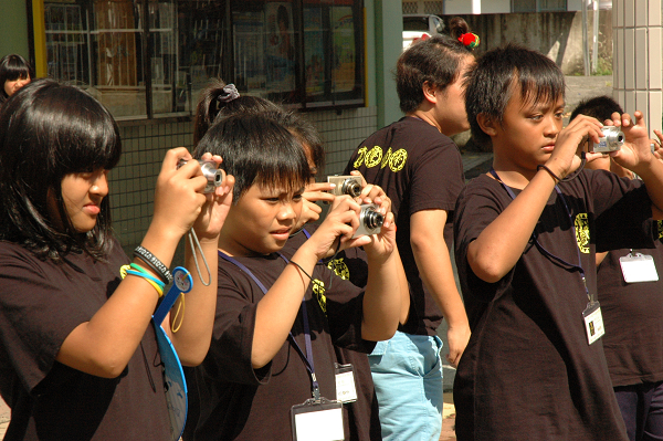 「我們都是攝影師課程」吳能州老師帶學員至戶外練習拍攝