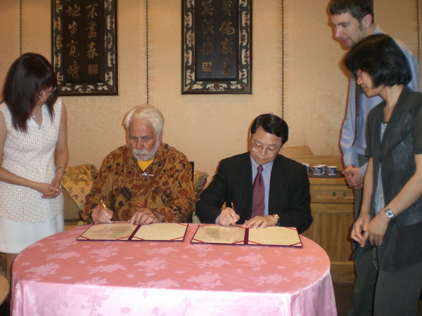 2007年5月21日波蘭亞太博物館Andrzej　Wawrzyniak館長獲教育部邀請來台參訪