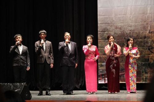 Dream songs popular, drum, musical Join performance by teachers and students 2020